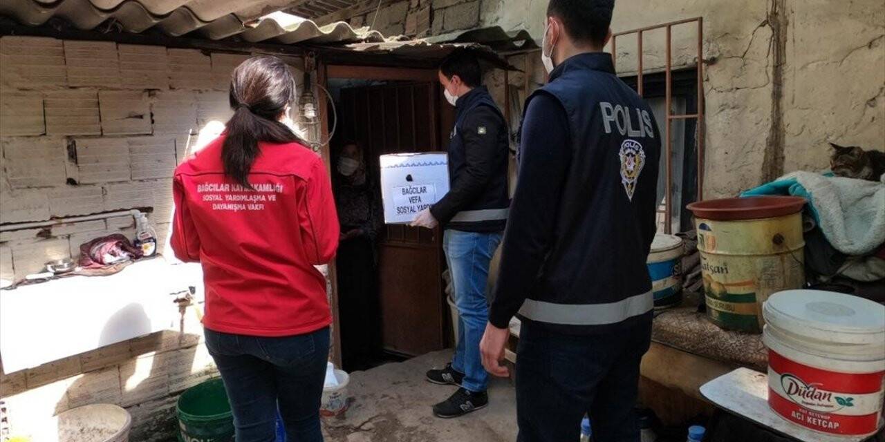 Bağcılar'da Vefa Sosyal Destek Grubu vatandaşların ihtiyacını karşıladı