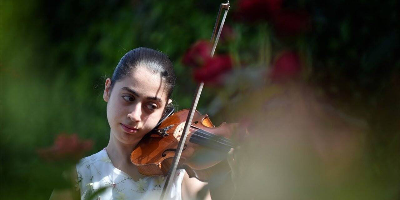 Kemanın 'minik dahisi' dünyaca ünlü virtüöz olmayı hedefliyor