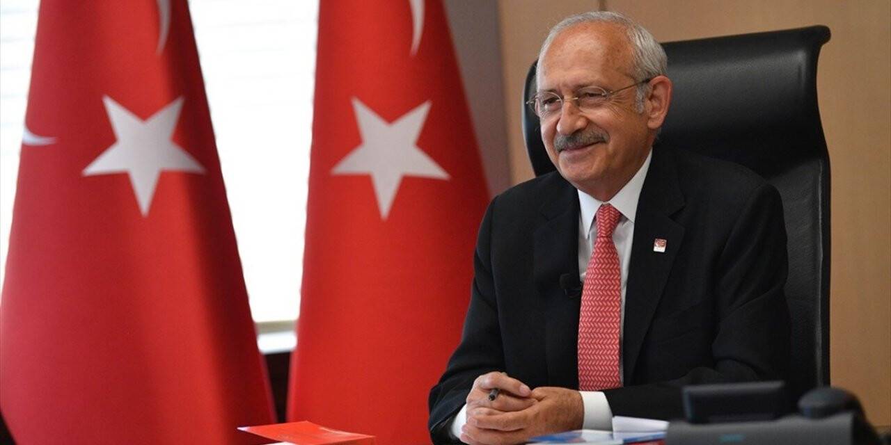Kılıçdaroğlu, video konferans ile gençlerle buluştu