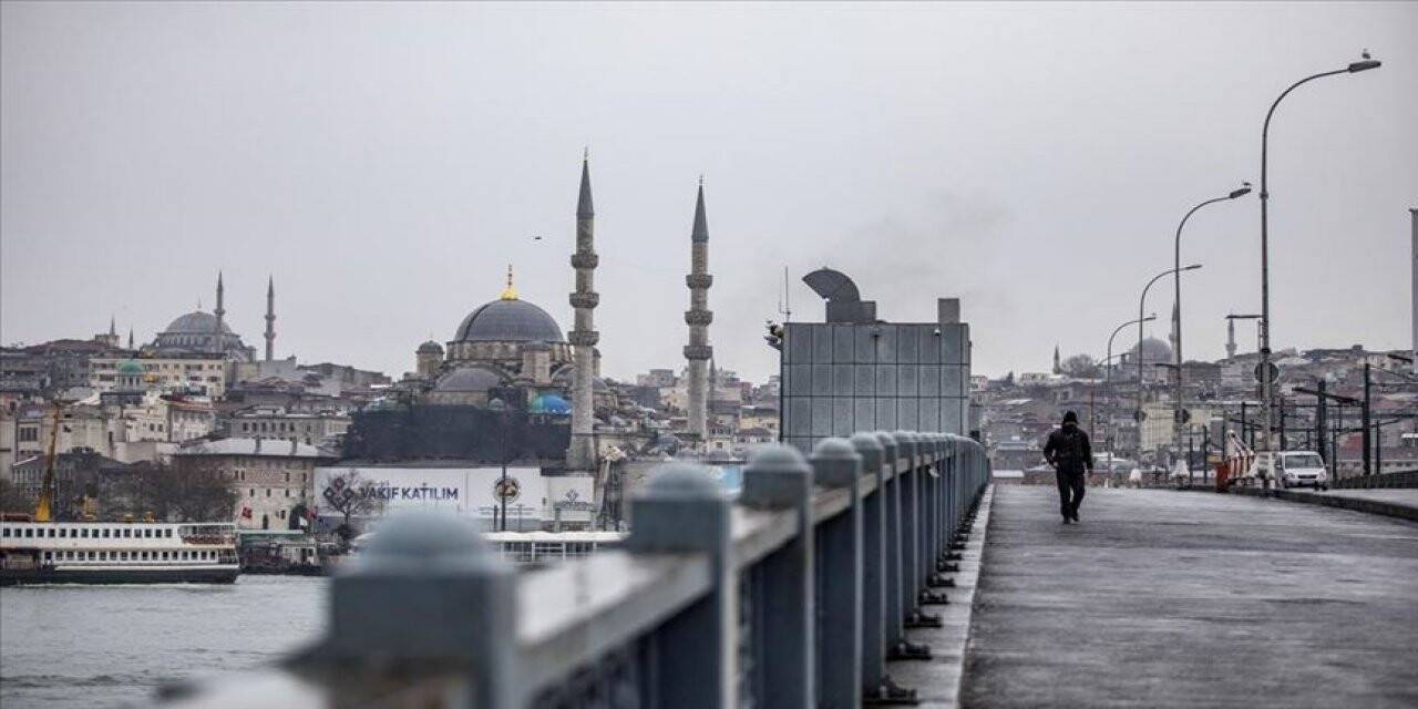 Sokağa çıkma kısıtlamasının son gününde İstanbul sessizliğe büründü