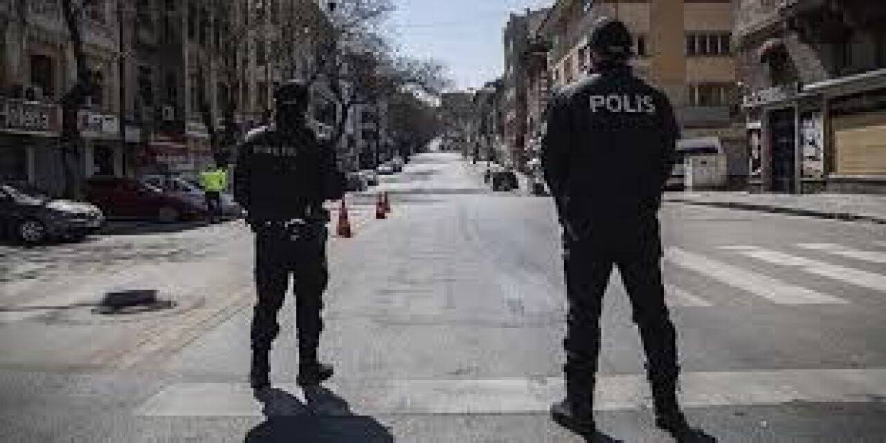 Van'da sokağa çıkma kısıtlamasına uymayan 370 kişiye para cezası uygulandı