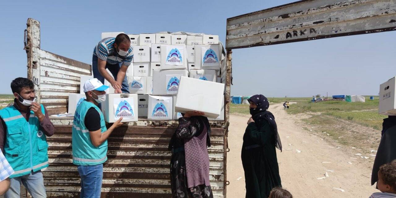 Belediye Başkanı Şanlıurfa'dan Niğde ve Aksaray'a işçiler için ramazan kolisi götürdü