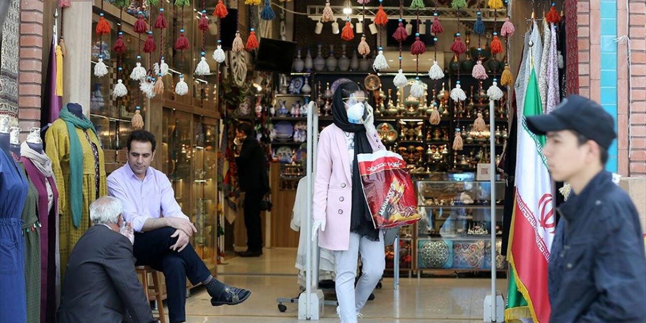 İran'da Kovid-19 nedeniyle can kaybı 7 bin 249'a yükseldi