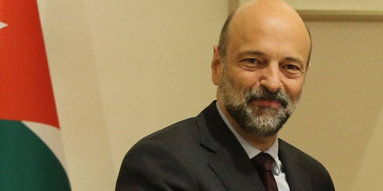 Ürdün Başbakanı Rezzaz'dan 'İsrail ile ilişkileri yeniden gözden geçirebiliriz' uyarısı