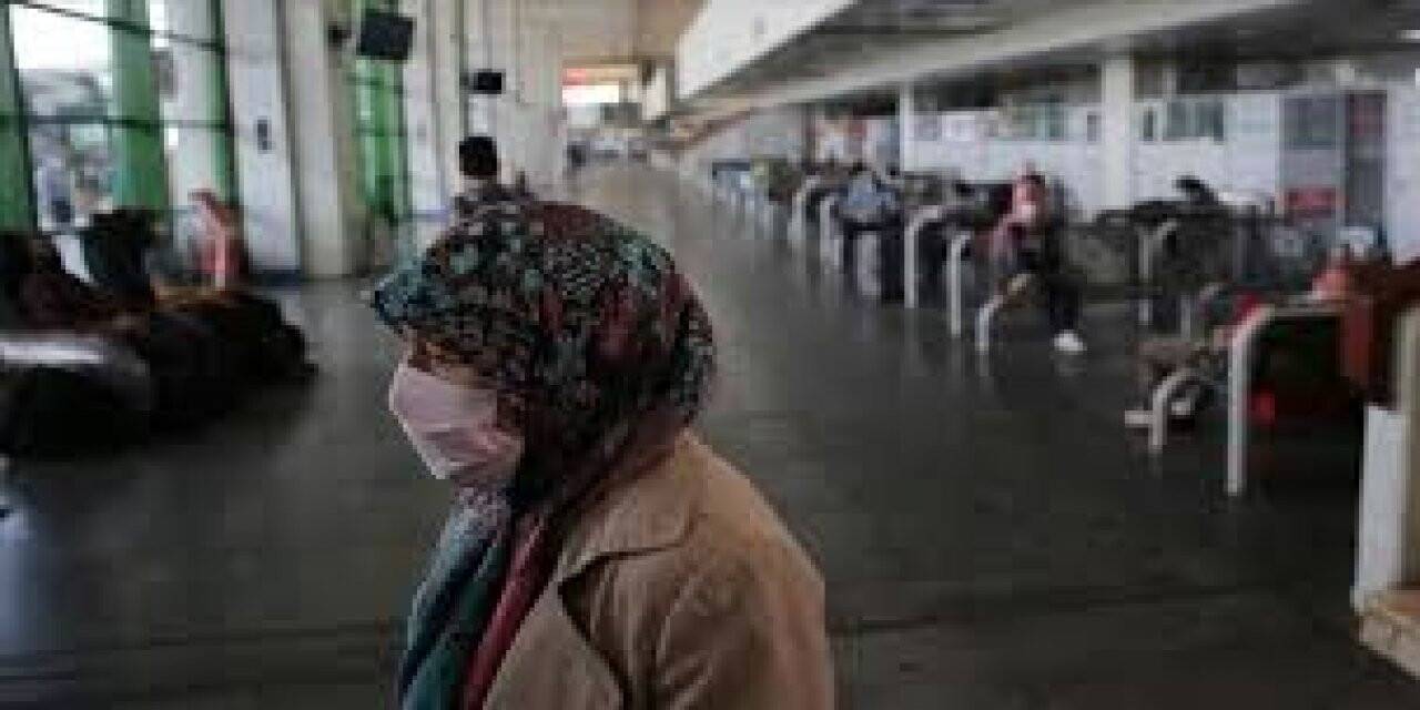 Seyahat izni verilen 65 ve üzeri yaşlardaki vatandaş ile refakatçilerinin sayısı 416 bin 598 oldu