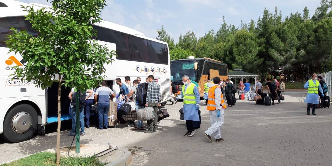 Adana'da karantina süresi dolan 149 kişi evlerine gönderildi