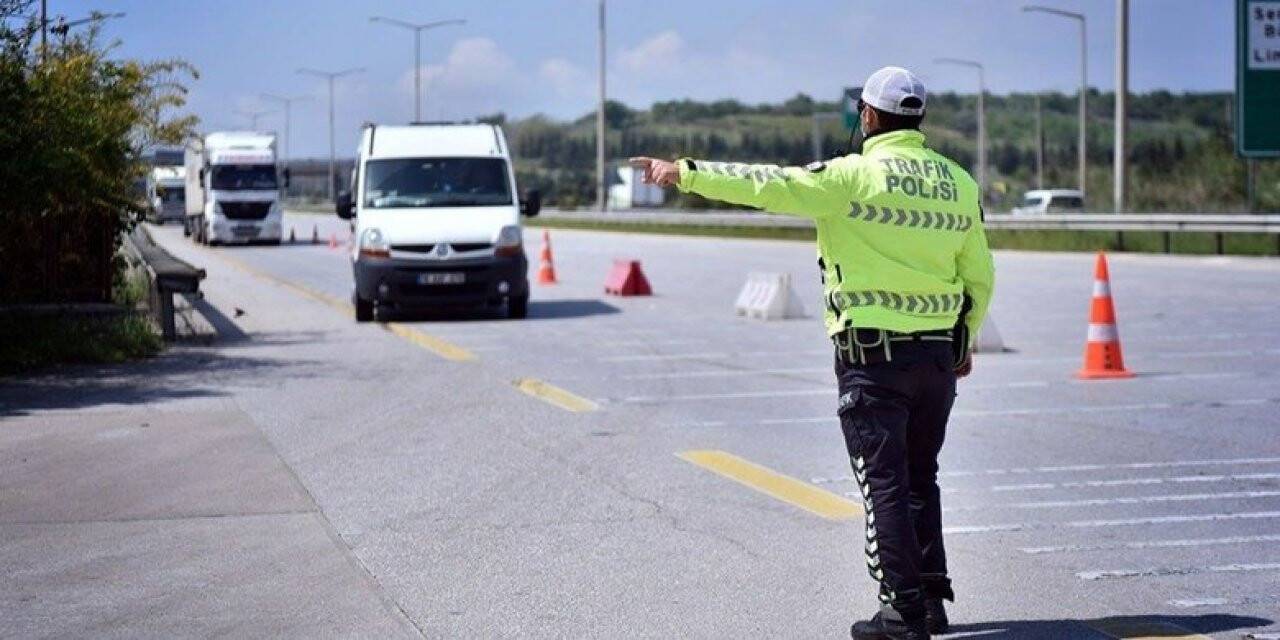 İzinleri olmamasına rağmen İzmir'den Keşan'a gelen 3 kişiye ceza