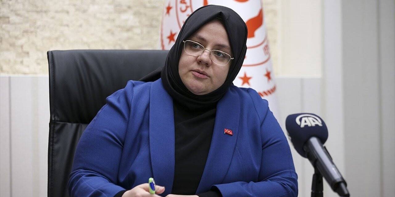 Aile, Çalışma ve Sosyal Hizmetler Bakanı Selçuk: Annelere 2,4 milyar liralık doğum yardımı yaptık