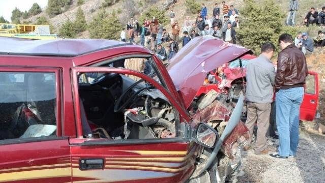 Derebucak'ta kaza: 1 ölü, 7 yaralı