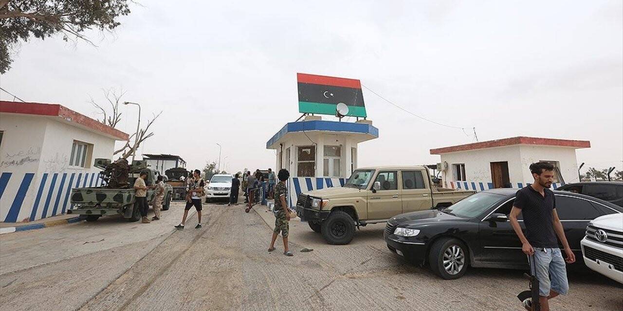 Libya Ordusu: Hafter saflarındaki paralı askerlerin tahliyesi için 7 uçak geldi
