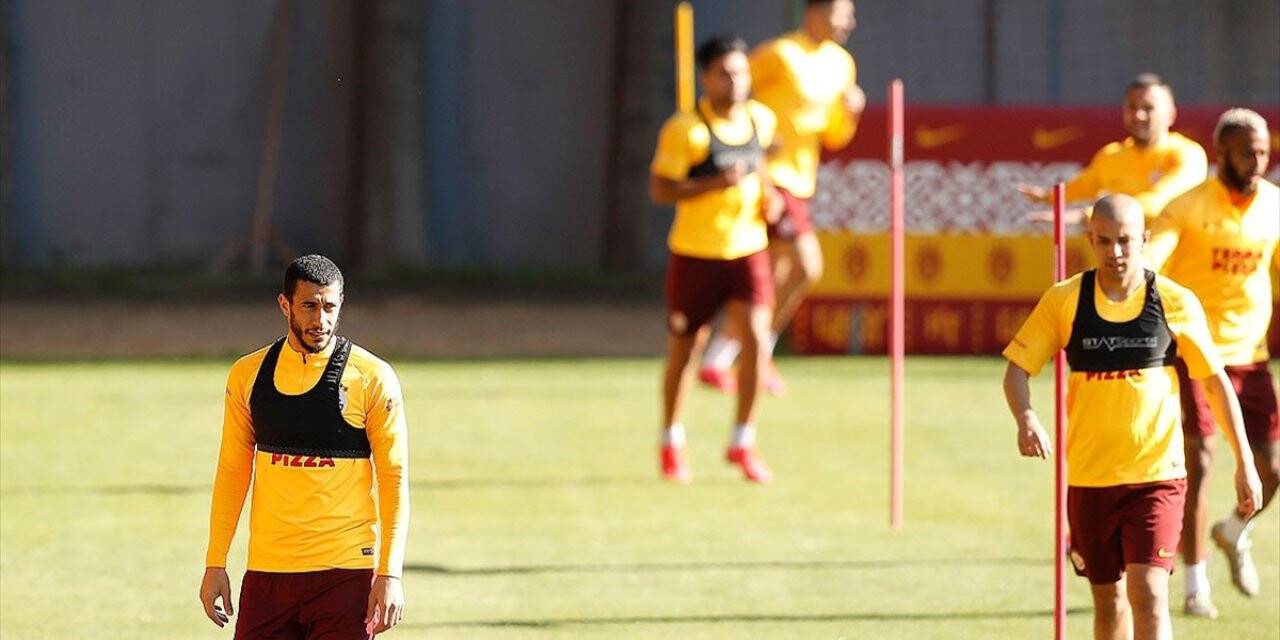 Galatasaray günü çift antrenmanla geçirdi