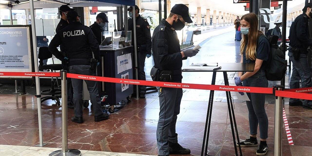 İtalya'da Kovid-19'dan ölenlerin sayısı 32 bin 877'ye yükseldi