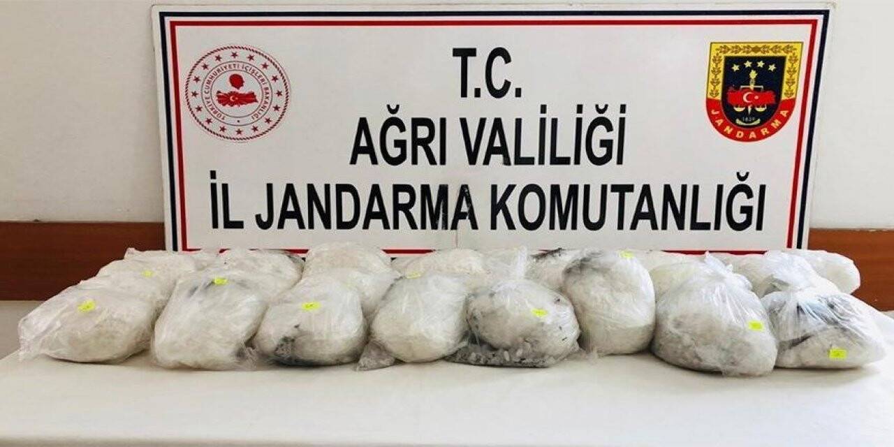 Ağrı'da 30 kilogram metamfetamin ele geçirildi