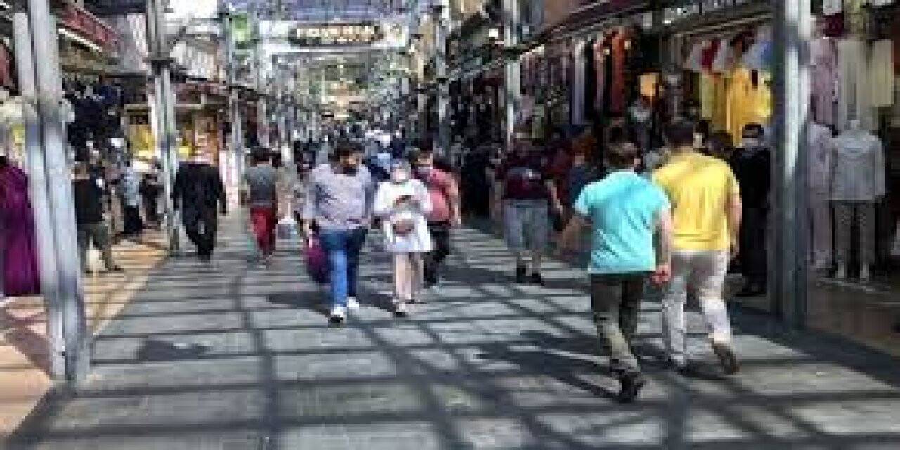 Bursa ve çevre illerde "Evde kal" çağrısına kısmen uyuluyor