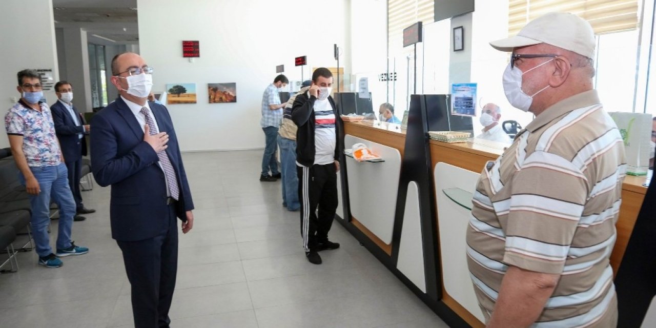 Başkan Kavuş, Belediye Personeliyle Bayramlaştı