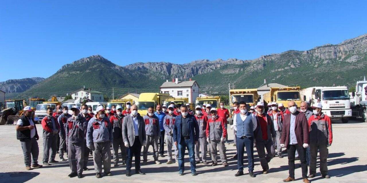 Başkan Tutal, mesai arkadaşları ile bayramlaştı