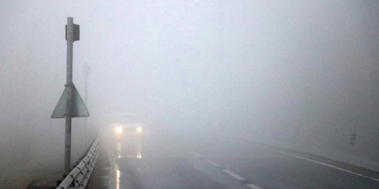 Batı Karadeniz'de ve Bolu Dağı'nda yoğun sis ulaşımı aksatıyor