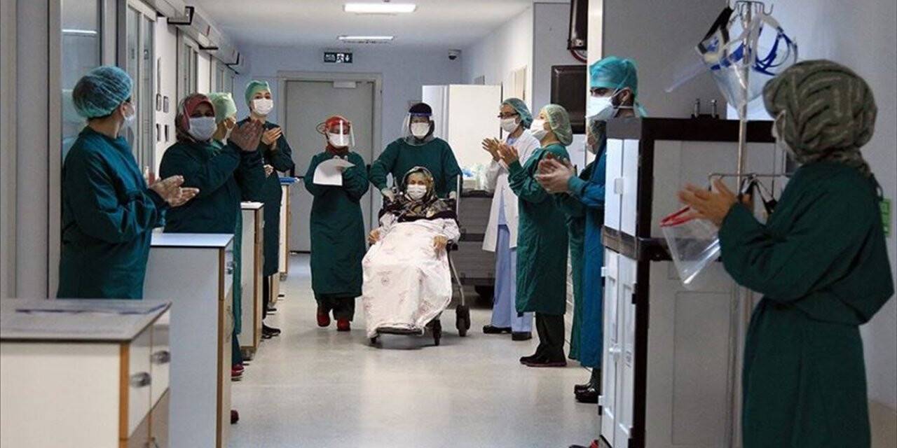 Türkiye'de Kovid-19'dan iyileşen hasta sayısı 122 bin 793'e ulaştı
