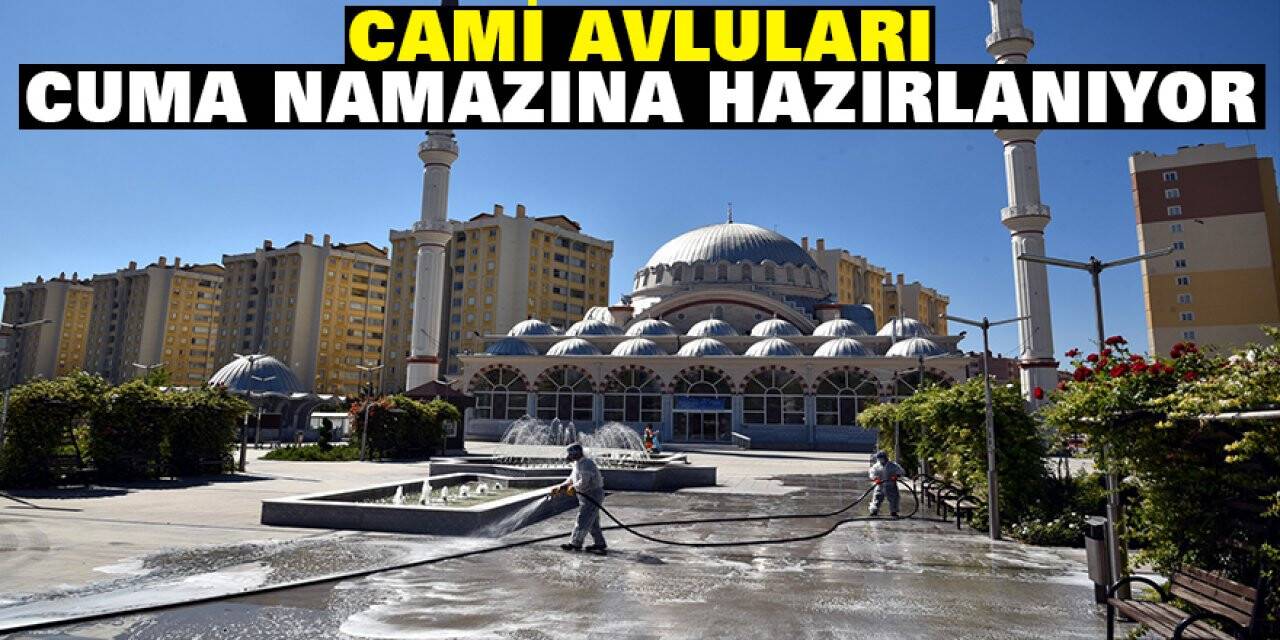 Konya’da Cami Avluları Cuma Namazına Hazırlanıyor
