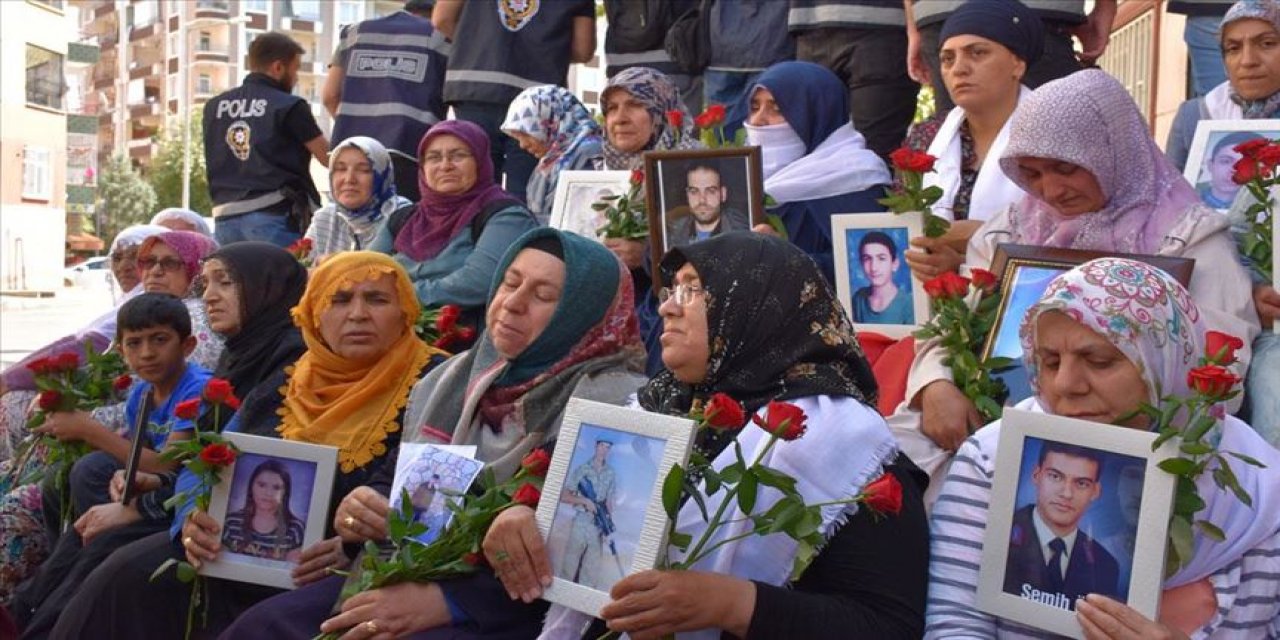 Konya’dan Diyarbakır annelerine destek