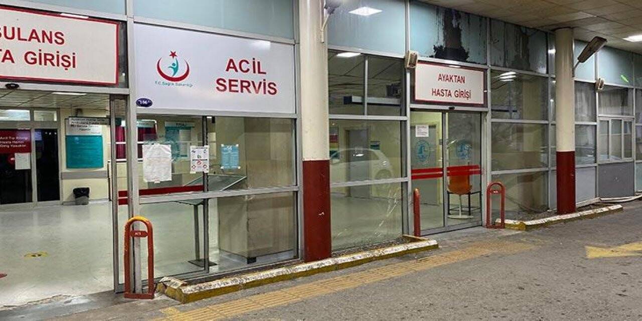 İzmir'de pompalı tüfekle vurulan kişi ağır yaralandı