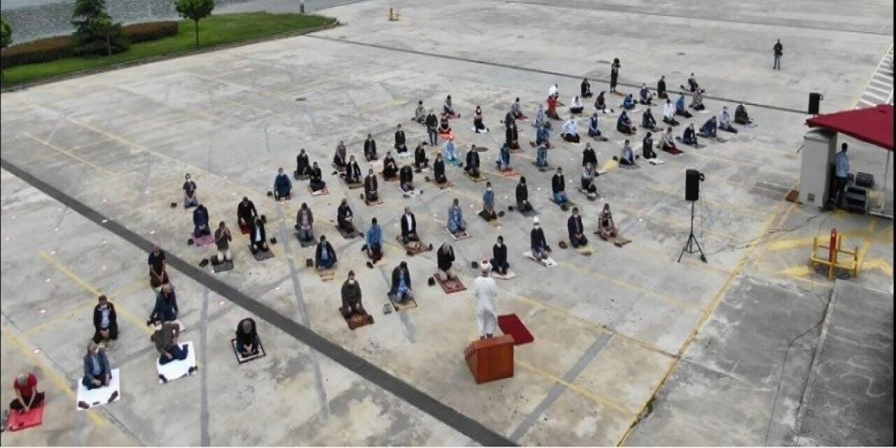 Sosyal mesafeye drone ile uyarı
