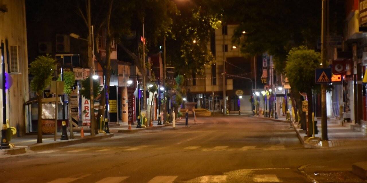 15 ilde hafta sonu uygulanacak sokağa çıkma kısıtlaması başladı