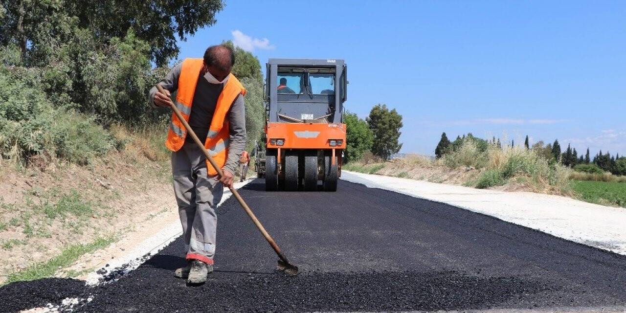 İzmir’de asfalt atağı sürüyor