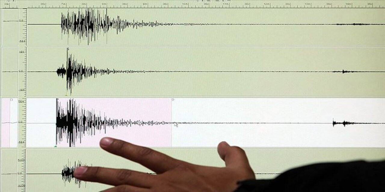 İRAN'DA 4,7 BÜYÜKLÜĞÜNDE DEPREM