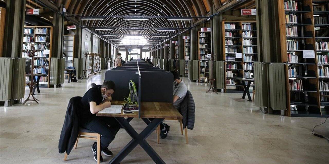 KÜTÜPHANELER NORMALLEŞME SÜRECİ ÇERÇEVESİNDE KAPILARINI YENİDEN AÇTI