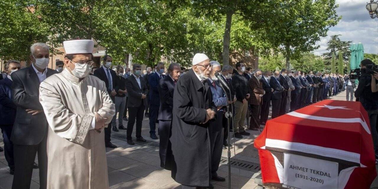 ESKİ REFAH PARTİSİ GENEL BAŞKANI TEKDAL SON YOLCULUĞUNA UĞURLANDI