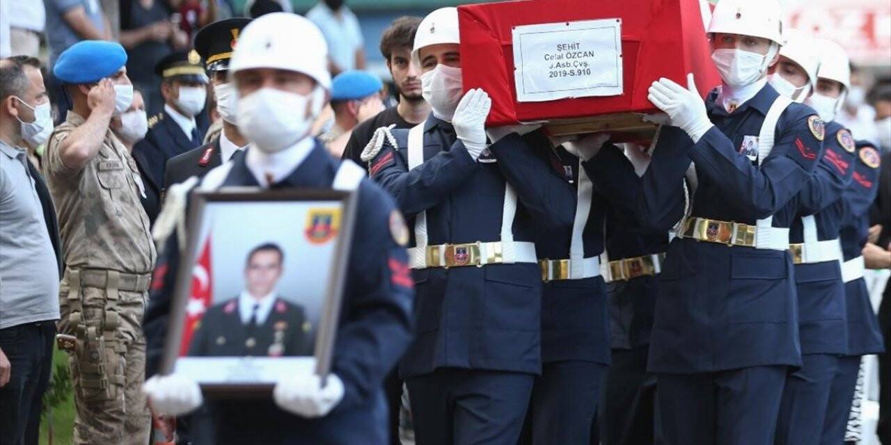 SİİRT'TE ŞEHİT OLAN ASTSUBAY ÖZCAN, SON YOLCULUĞUNA UĞURLANDI