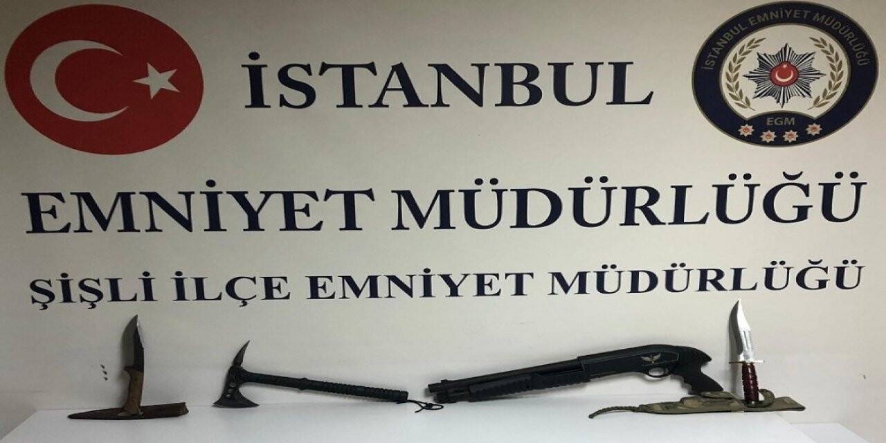 Silahlı kavgada ev cephanelik çıktı