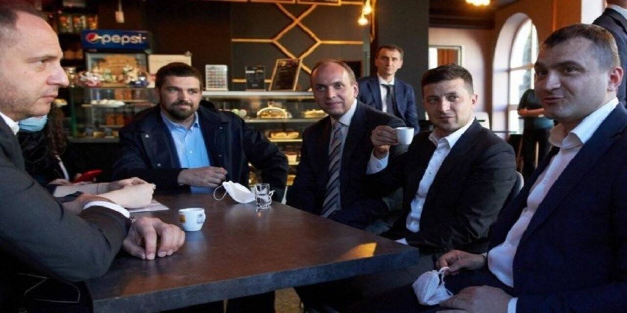 Ukrayna Devlet Başkanı karantina kuralını ihlal etti
