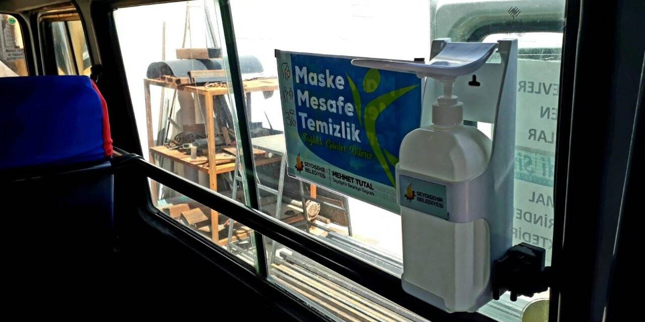 Belediyeden Toplu Taşıma Araçlarına El Dezenfektanı