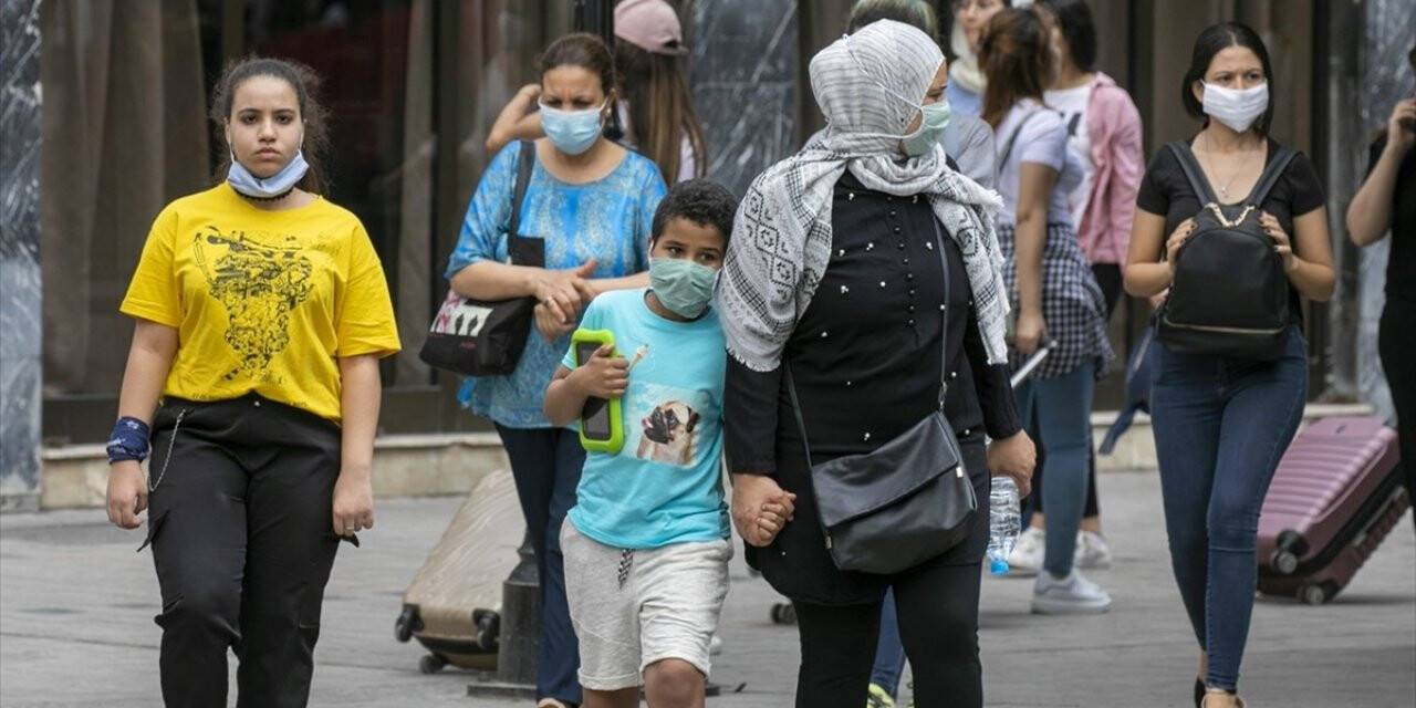 Dünya Sağlık Örgütünden ülkelere 'halka açık alanlarda maske takılsın' tavsiyesi