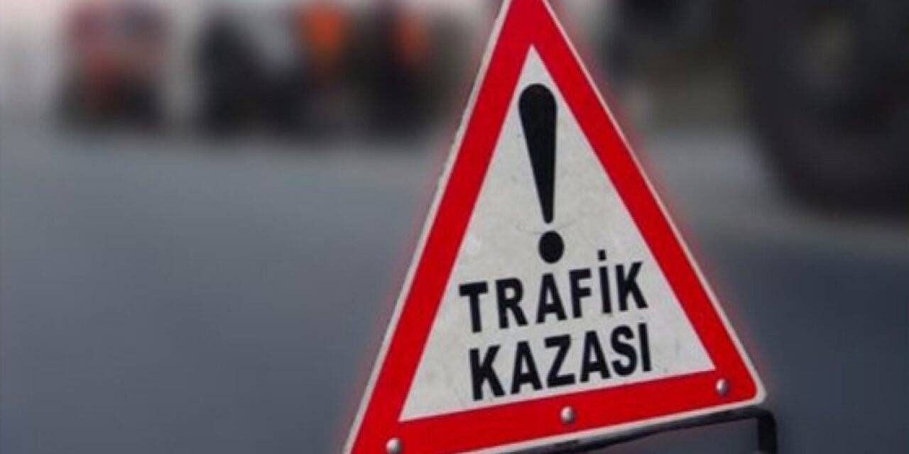 Otomobil bariyerlere çarptı: 3 yaralı