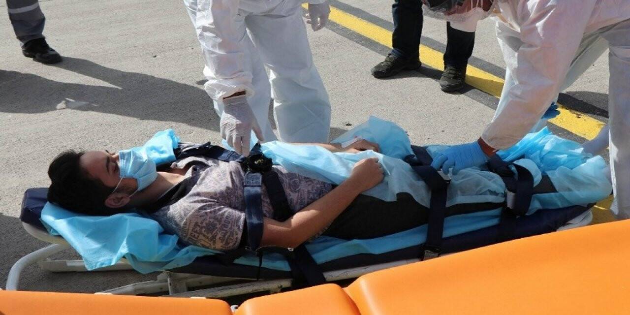 Ukrayna'dan Türkiye'ye ambulans uçak ile getirildi