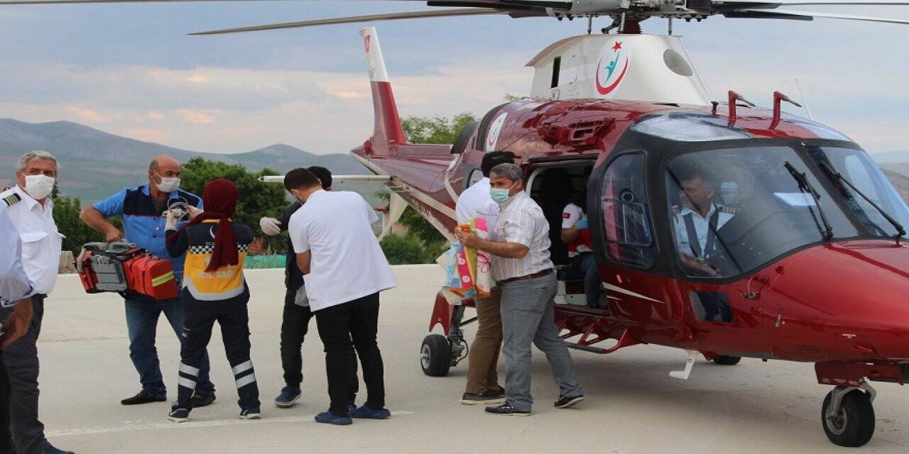Konya'da ambulans uçak 10 günlük bebek için havalandı