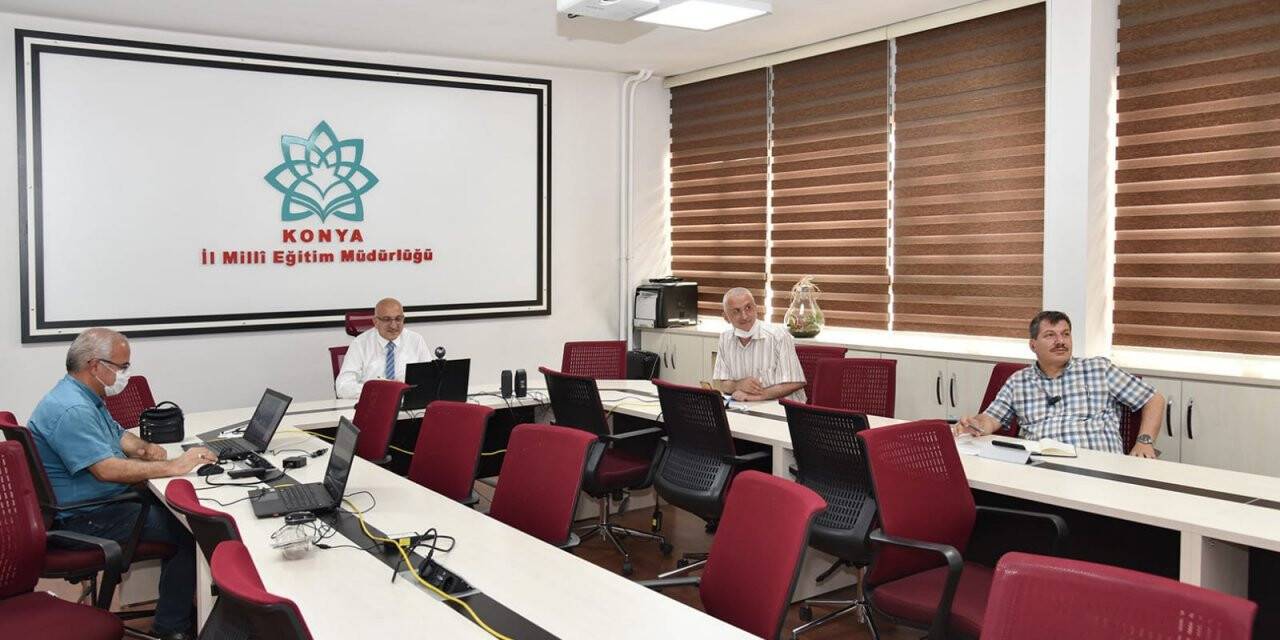 Konya Milli Eğitim Müdürleri bir araya geldi