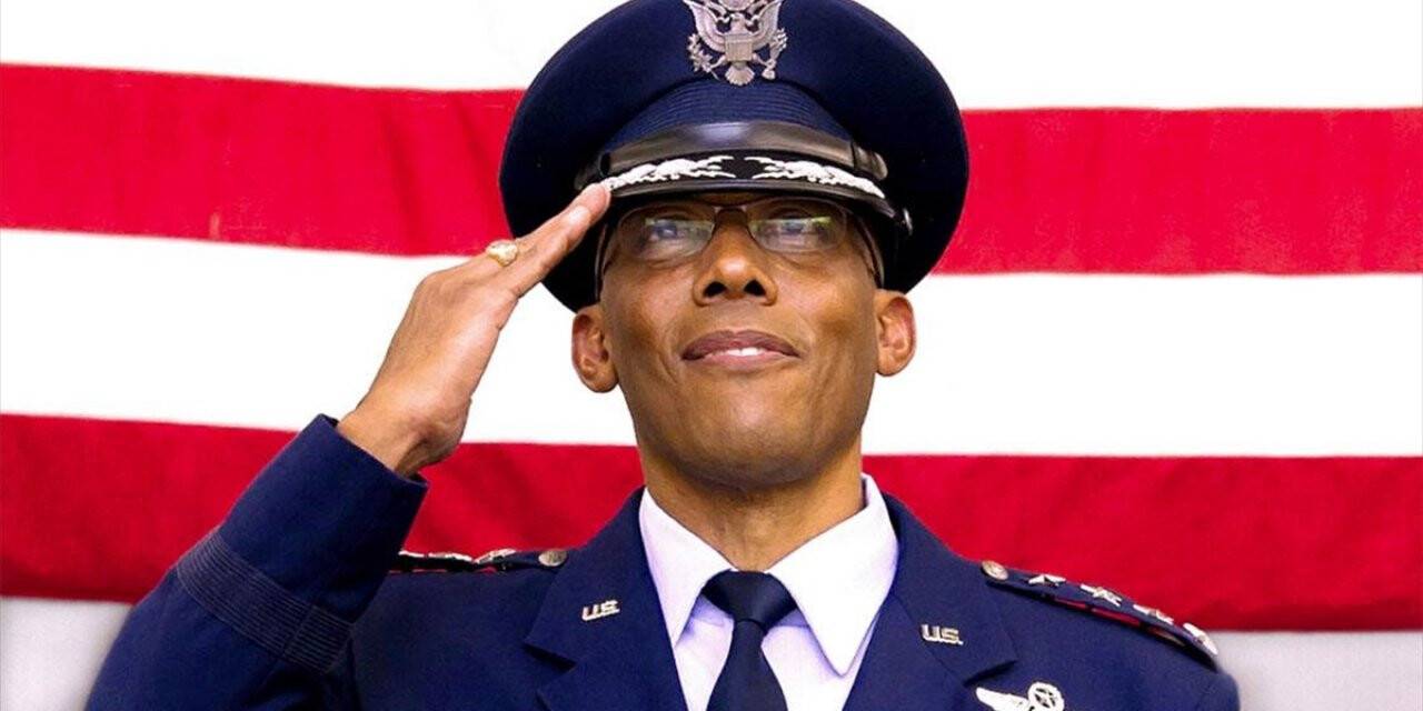 ABD tarihinde ilk siyahi kuvvet komutanı atandı