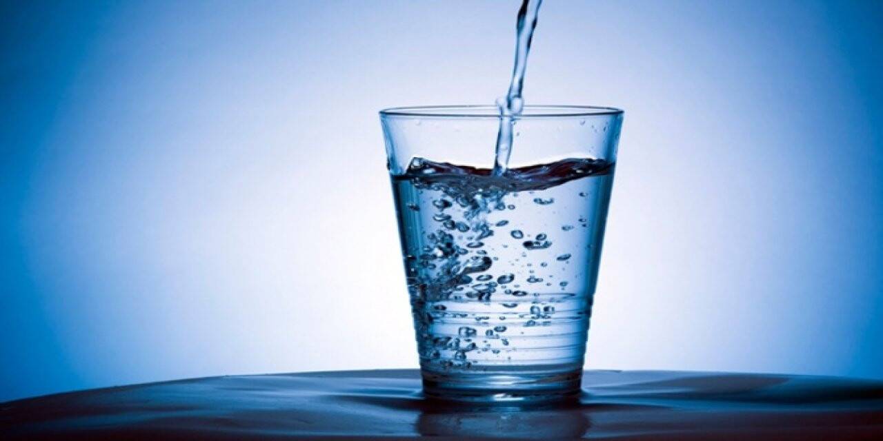 Gözaltı morluğuna karşı kahve yerine su için