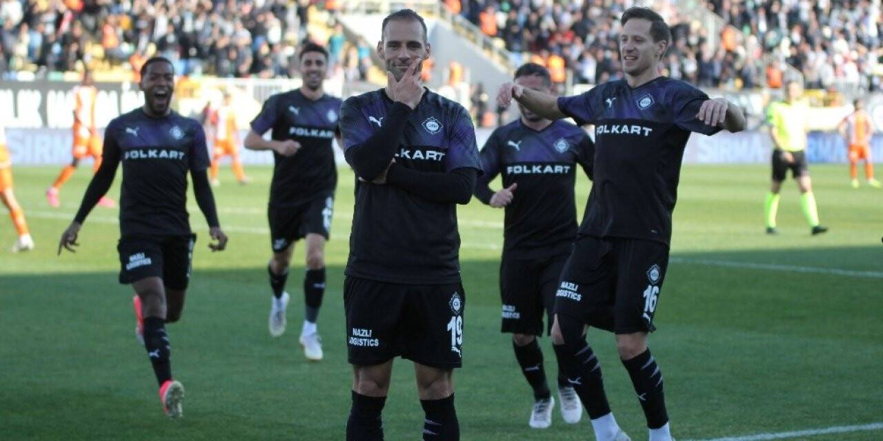 Altay, Akhisarspor’a kilitlendi