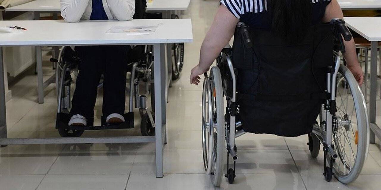 MEB 200 engelli öğretmen ataması yapacak