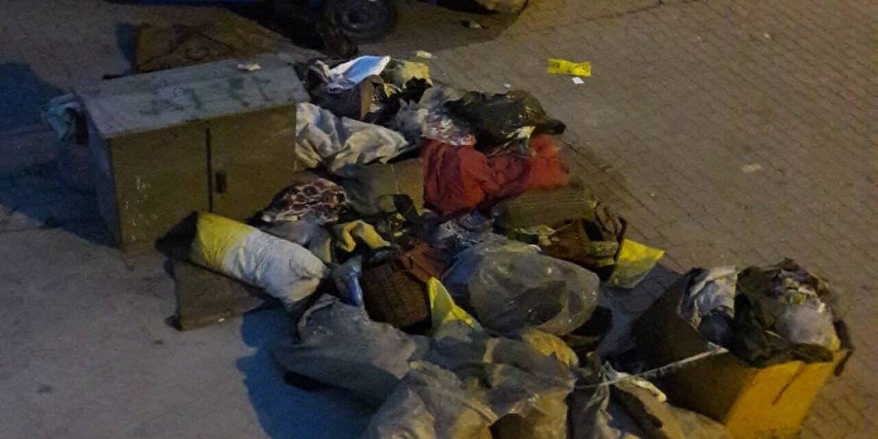 Çöpleri yere dökmekten vazgeçmiyorlar