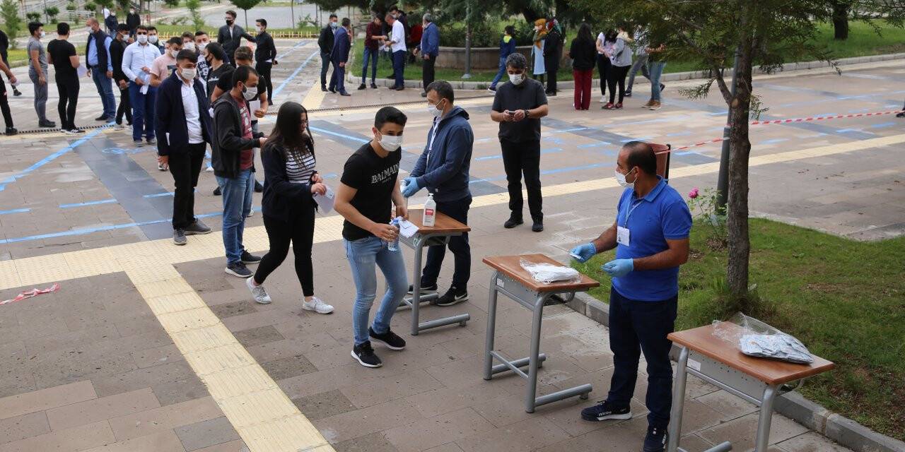MSÜ Askeri Öğrenci Aday Belirleme Sınavı başladı