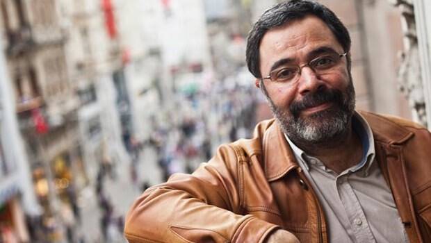 Ahmet Ümit sahneye çıkıyor
