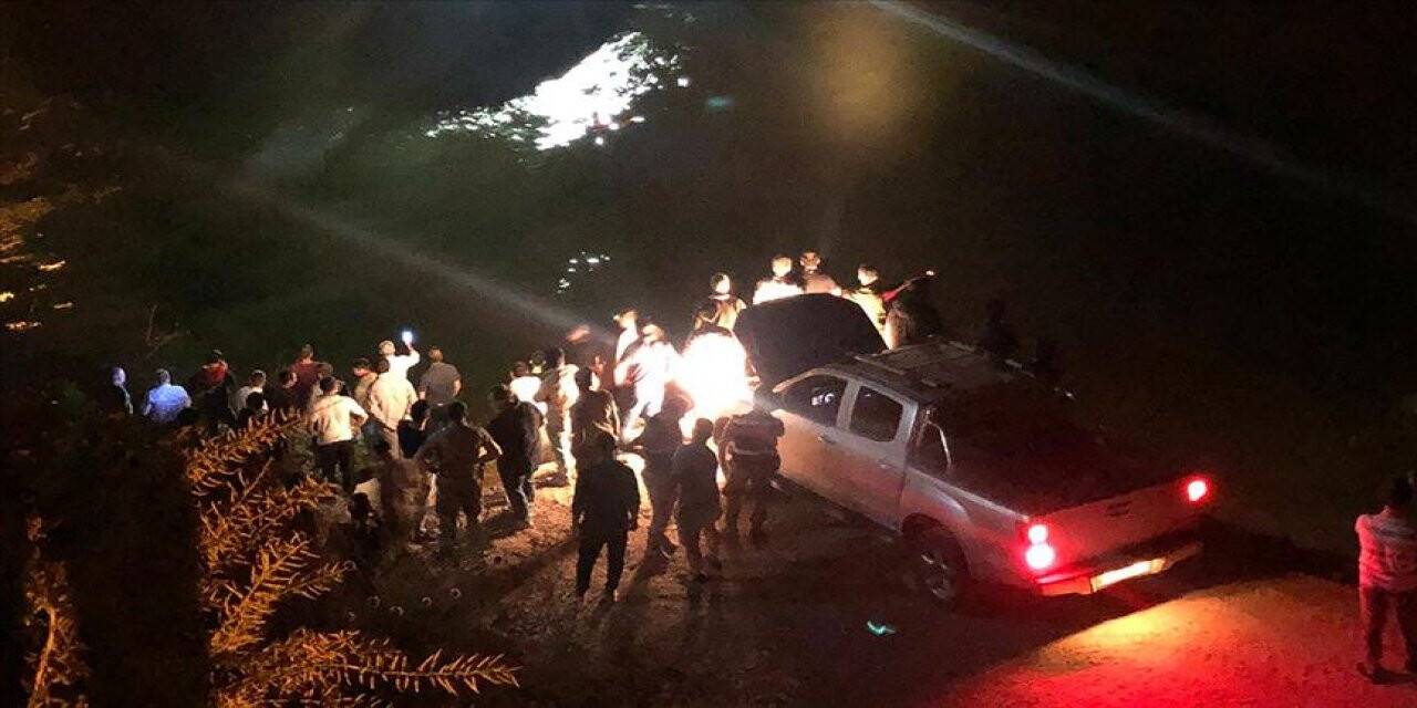 FECİ KAZA:  4 ölü, 3 yaralı, 1 kayıp