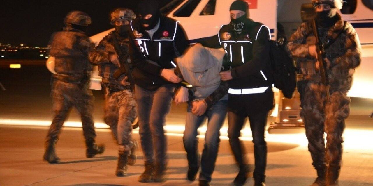 Davada sanıklar birbirine girdi