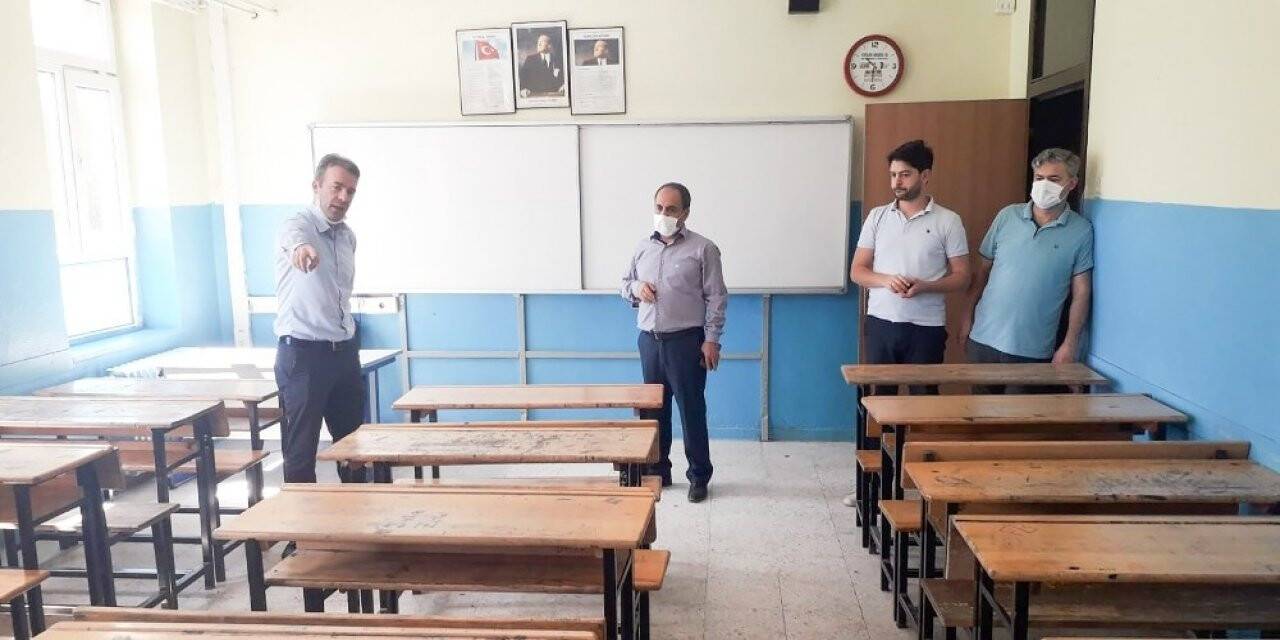 Yunak’da okullar LGS’ye hazır
